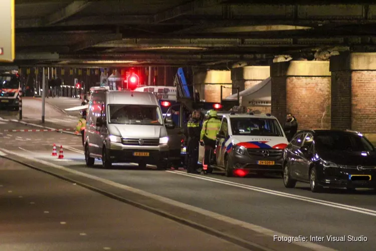 Stoffelijk overschot aangetroffen in water bij Amsterdam Centraal