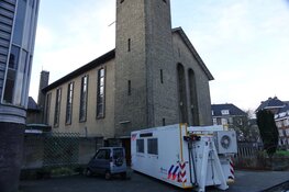 Grootschalig onderzoek nadat politie dode vrouw vindt in woning in Zuid