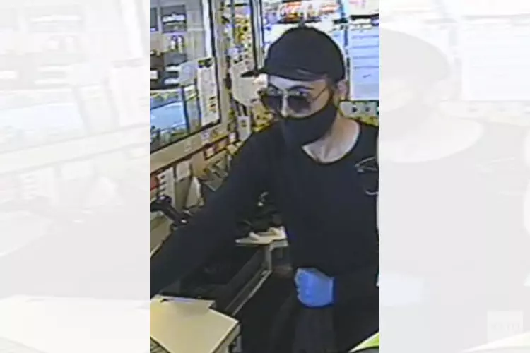 Gezocht: Overval tankstation Pieter Calandlaan