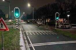 Scooter crasht tijdens politie-achtervolging