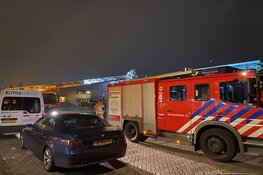 Brand op dak van jongerencentrum in Nieuw-West