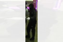 Overvallen telecomwinkels Bijlmerplein: politie zoekt informatie en roept op tot alertheid