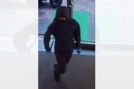 Overvallen telecomwinkels Bijlmerplein: politie zoekt informatie en roept op tot alertheid
