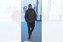 Gezocht: Betalen met frauduleus verkregen betaalmiddel bij elektronicawinkel Johan Cruijff Boulevard