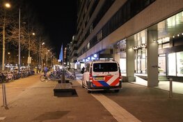 Dader met vleesmes overvalt Albert Heijn Wibautstraat