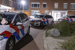 Woning beschoten aan de Nieuwersluishof in Amsterdam Zuidoost