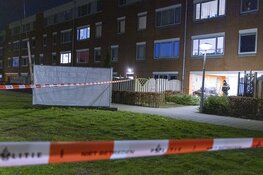 Woning beschoten aan de Nieuwersluishof in Amsterdam Zuidoost