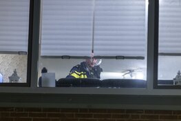 Woning beschoten aan de Nieuwersluishof in Amsterdam Zuidoost