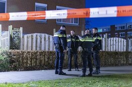 Woning beschoten aan de Nieuwersluishof in Amsterdam Zuidoost