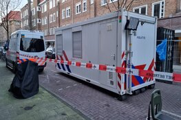 Stoffelijk overschot aangetroffen in Spaarndammerbuurt. Politie doet onderzoek