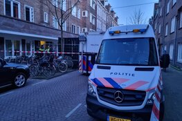 Stoffelijk overschot aangetroffen in Spaarndammerbuurt. Politie doet onderzoek