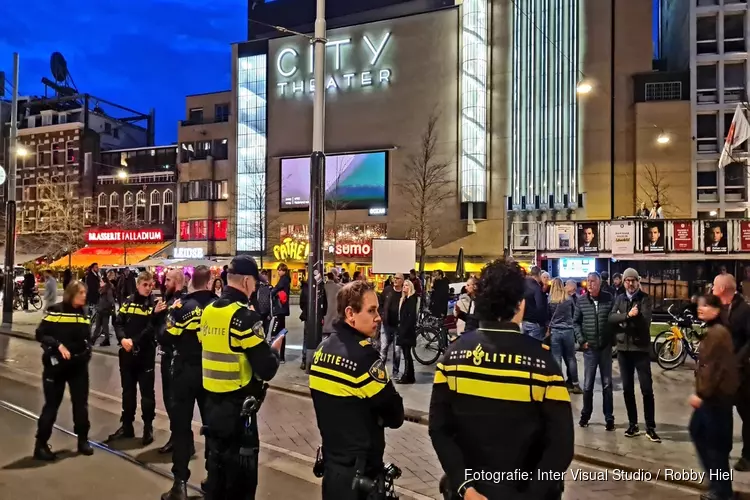 Demonstratie bij De Balie, tramverkeer omgeleid
