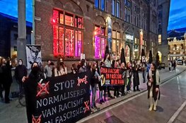 Demonstratie bij De Balie, tramverkeer omgeleid