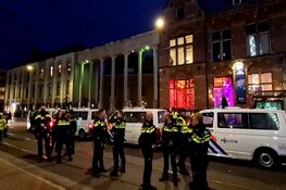 Demonstratie bij De Balie, tramverkeer omgeleid