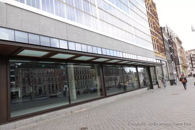 Oud V&D gebouw: kraakwaardig of opvangplek Oekraïense vluchtelingen?