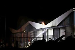 Flinke brand bij afvalpunt in Amsterdam-Noord