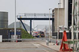 Brand bij fabriek in Amsterdam-Westpoort