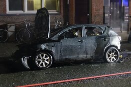 Auto door brand verwoest in Osdorp
