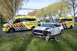 Ongeluk auto en bestelbus Oostzaan