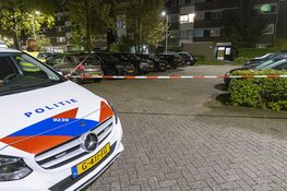 Geparkeerde auto beschoten in Zuidoost