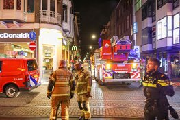 Woningbrand aan de Lange Leidsedwarsstraat