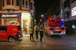 Woningbrand aan de Lange Leidsedwarsstraat