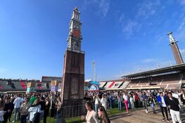 Bevrijdingfeest Amsterdams Verbond in Olympisch Stadion druk bezocht