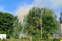 Grote brand aan de Molenweg in Sloterdijk