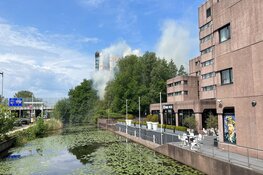 Grote brand aan de Molenweg in Sloterdijk