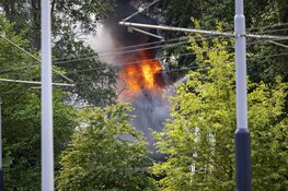 Grote brand aan de Molenweg in Sloterdijk