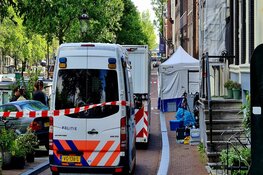 Dode aangetroffen op de Singel in Amsterdam: Politie gaat uit van misdrijf