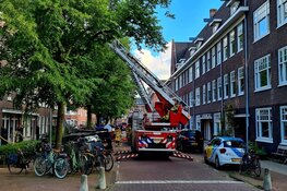 Brand op dak van woning in Bos en Lommer