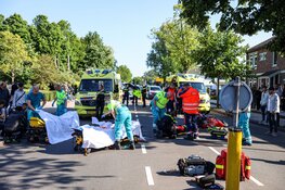 Fietser en scooterrijder zwaargewond bij ongeval in Nieuw-West
