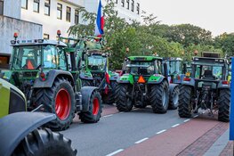 Boeren protesteren met blokkades op A9 en Mediapark