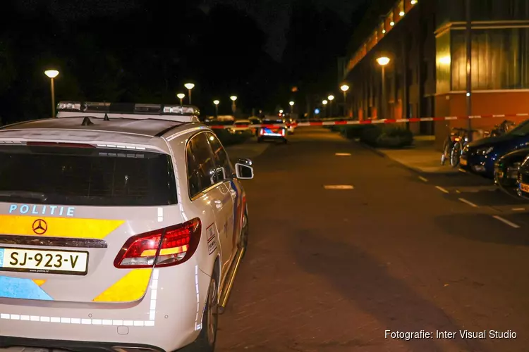 Mogelijk geweldsincident in Nieuw-West, veel politie op de been