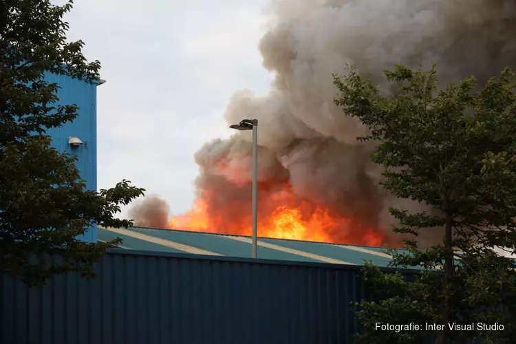Flinke brand in het Westelijk Havengebied