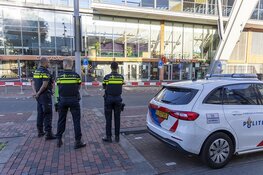 Kogelregen op coffeeshop Roots bij station Bijlmer Arena