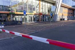 Kogelregen op coffeeshop Roots bij station Bijlmer Arena