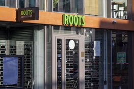 Kogelregen op coffeeshop Roots bij station Bijlmer Arena