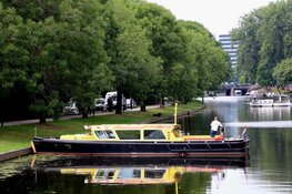 Magneetvissers vinden vuurwapens en handgranaat in Erasmuspark