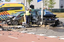 Botsing op Westpoortweg in Amsterdam, twee gewonden