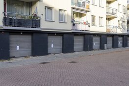 Garageboxen opengebroken door politie in verband met onderzoek vechtpartij
