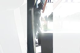 Gezocht: Mishandeling barkeeper restaurant Damrak