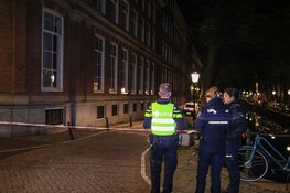Zwaargewonde bij steekincident in binnenstad Amsterdam