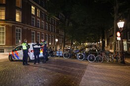 Zwaargewonde bij steekincident in binnenstad Amsterdam