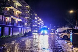 Woningbrand aan de Dekschuitstraat in Amsterdam-Noord