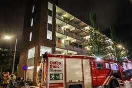 Woningbrand aan de Dekschuitstraat in Amsterdam-Noord