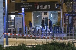 Veel schade na explosie bij restaurant in Amsterdam