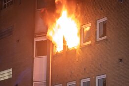 Persoon overleden bij brand in Amsterdam-Oost