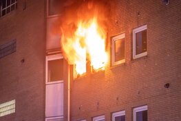 Persoon overleden bij brand in Amsterdam-Oost